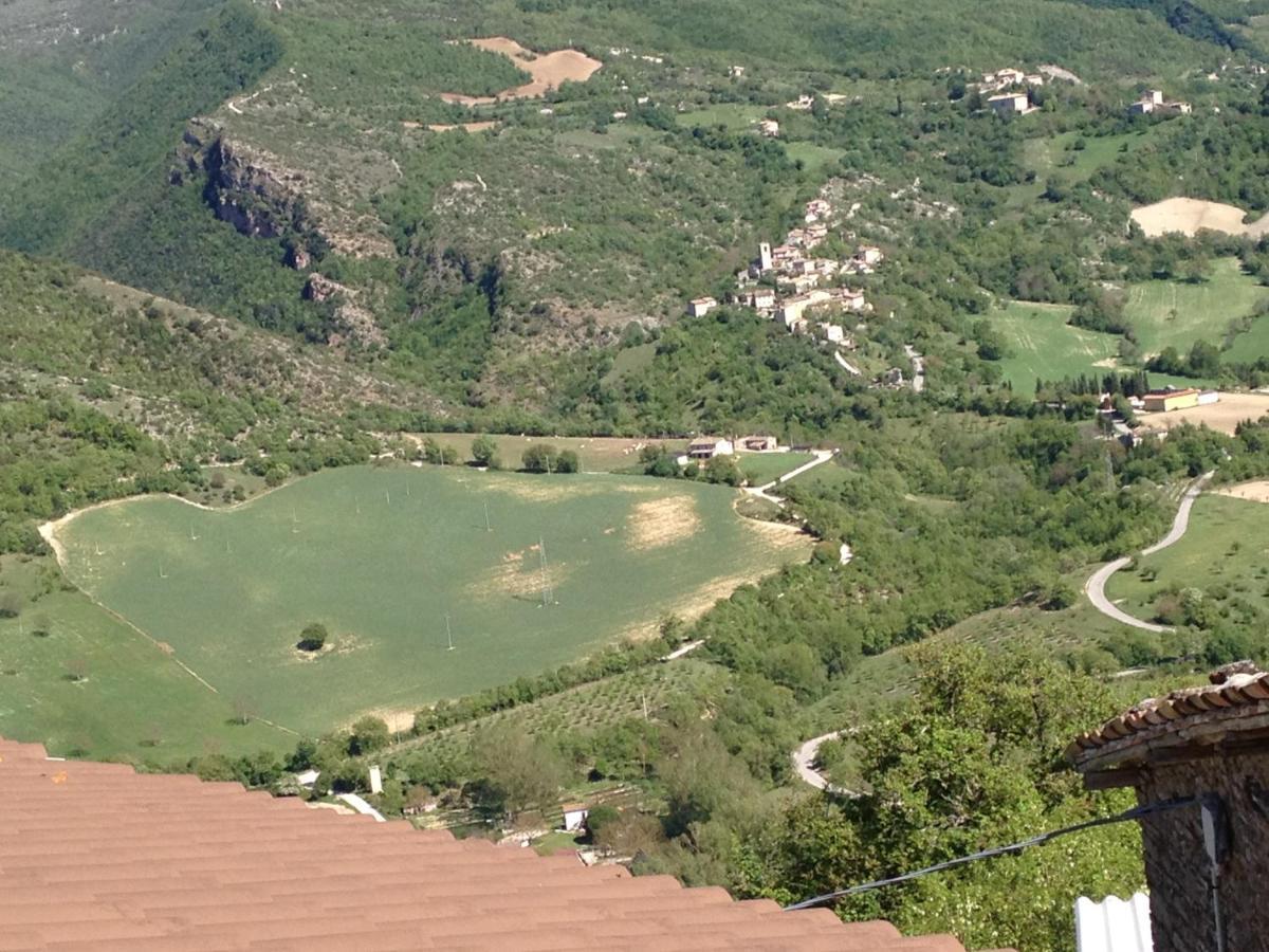 La Collina Dei Ciliegi Βίλα Καμερίνο Εξωτερικό φωτογραφία